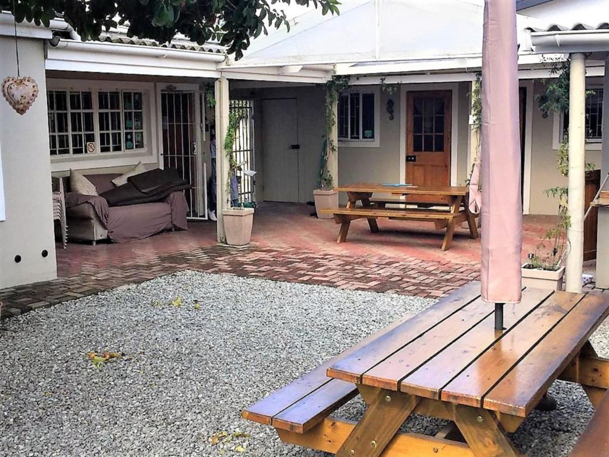 Keedols Inn & Backpackers Книсна Екстериор снимка