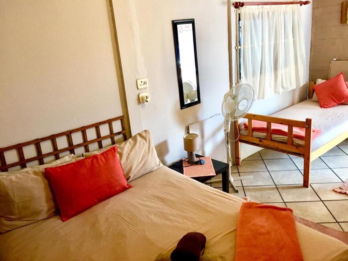 Keedols Inn & Backpackers Книсна Екстериор снимка