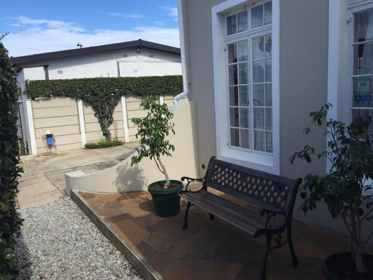 Keedols Inn & Backpackers Книсна Екстериор снимка
