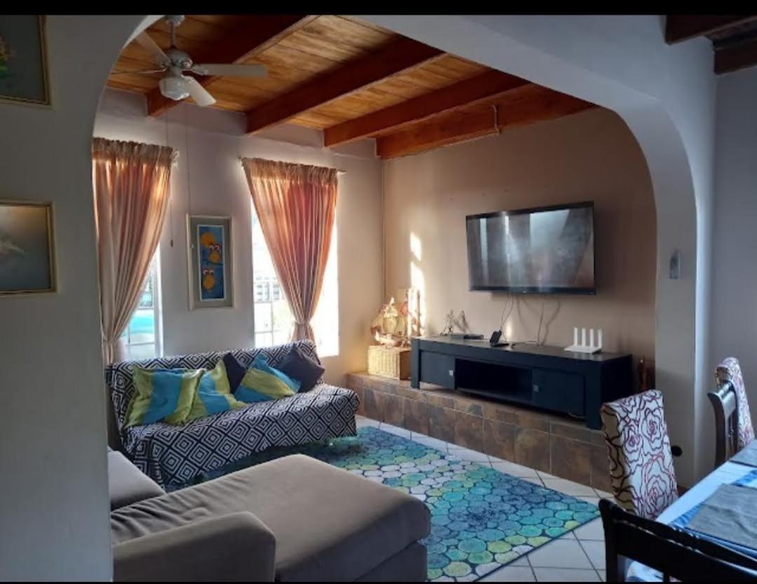 Keedols Inn & Backpackers Книсна Екстериор снимка